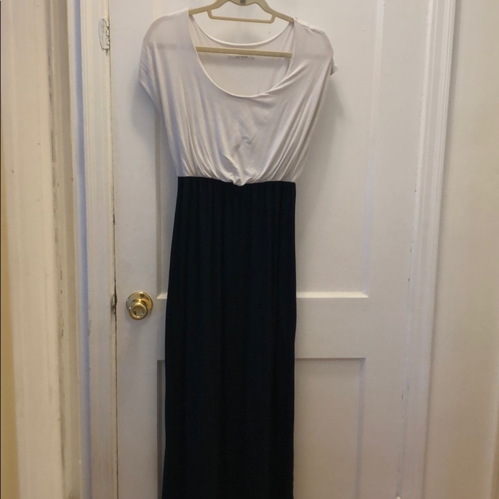 Capped Sleeve White and Navy Maxi Dress